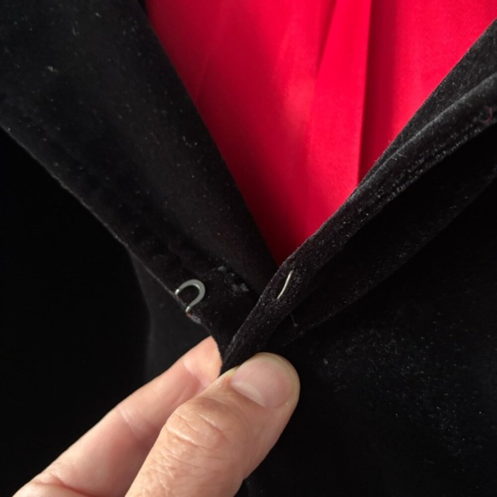 Equestrian Designs Black Velvet Overcoat Size Large - Picture 5 of 15